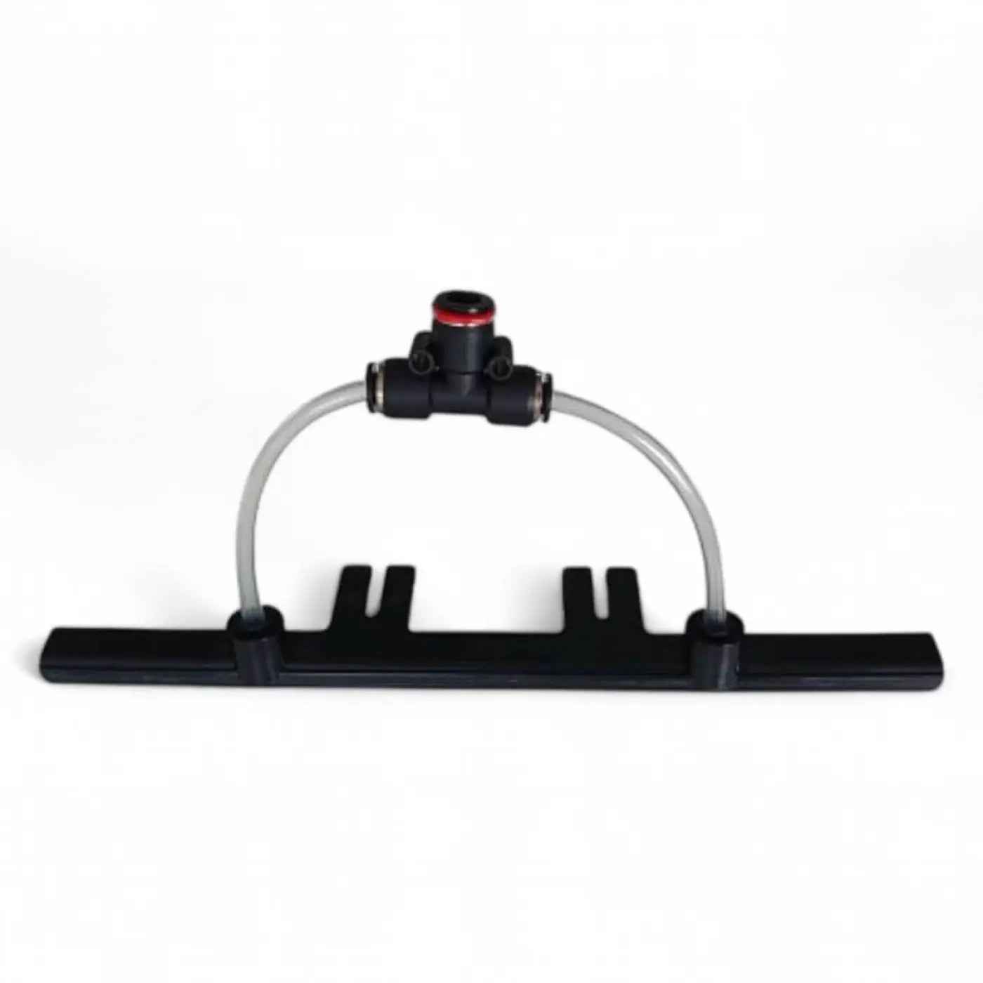 Schwarzes kunststoff luftschlauchverteiler mit transparenten schläuchen und roten akzenten gardiner spül-leiste rinsebar