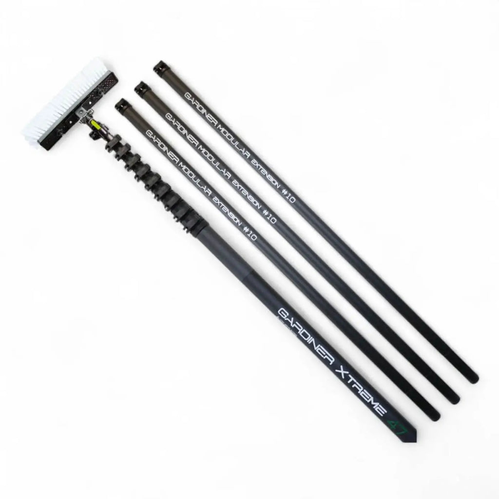 Gardiner xtreme 47 teleskopstange mit schwarzem carbon modularer verlängerung und weißem bürstenkopf