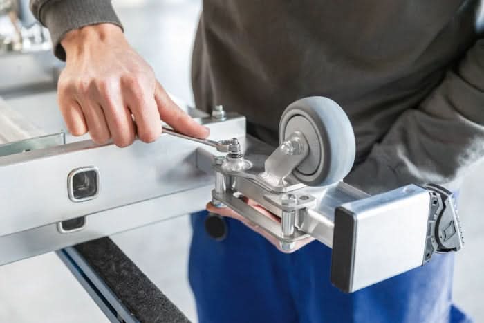 Silberne metall verstellbare lenkradrolle mit graurem gummireifen für munk nachrüstsatz roll-bar