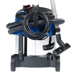 Nilfisk aero 21-21 pc inox industriesauger blau und silber nass trocken sauger mit schwarzem schlauch und rollen