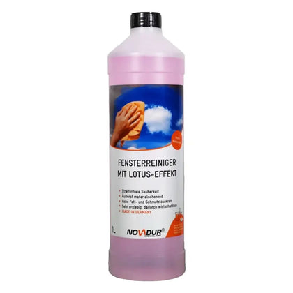 Ein 1-liter flasche novadur fensterreiniger mit lotus effekt hochkonzentrat rosa flüssigkeit und wasserabweisendem etikett