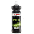 Schwarze kunststoffflasche mit weißem pumpenspender und sonax profiline np 03-06 etikett zur autopolitur