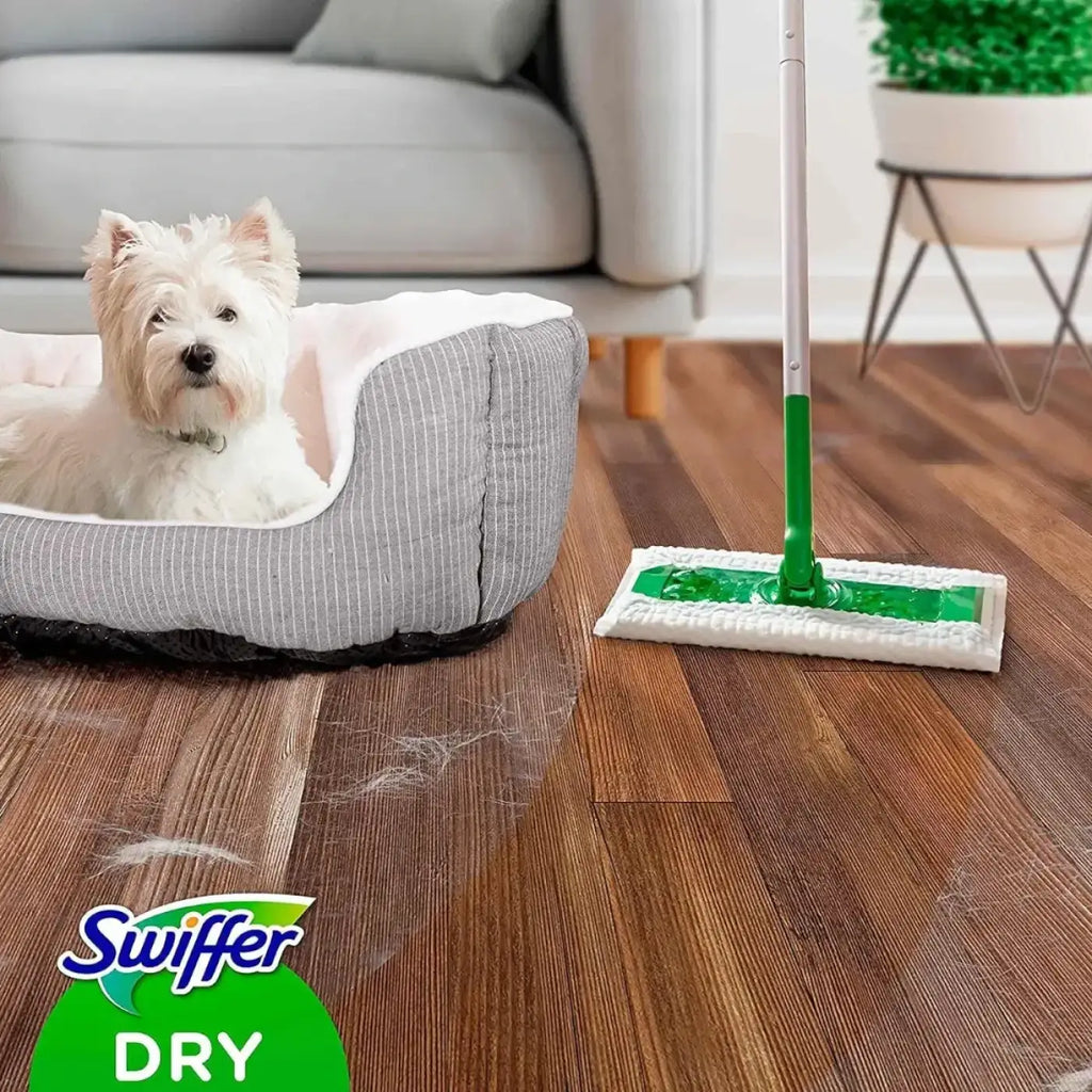 Swiffer sweeper trockener bodenwischer kopf grün weiß mit silbernem griff zur trockenen bodenreinigung